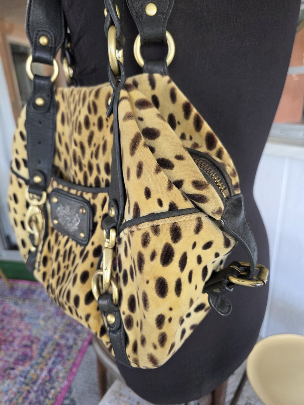 Juicy Couture Leopard Velour Shoulder Bag Y2K Black Trim and Gold Hardware - Picture 8 of 16